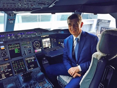 Andrej Babiš v kokpitu obřího Airbusu A380